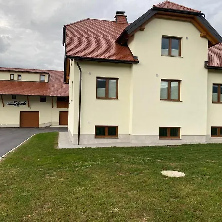 Hostel Skok